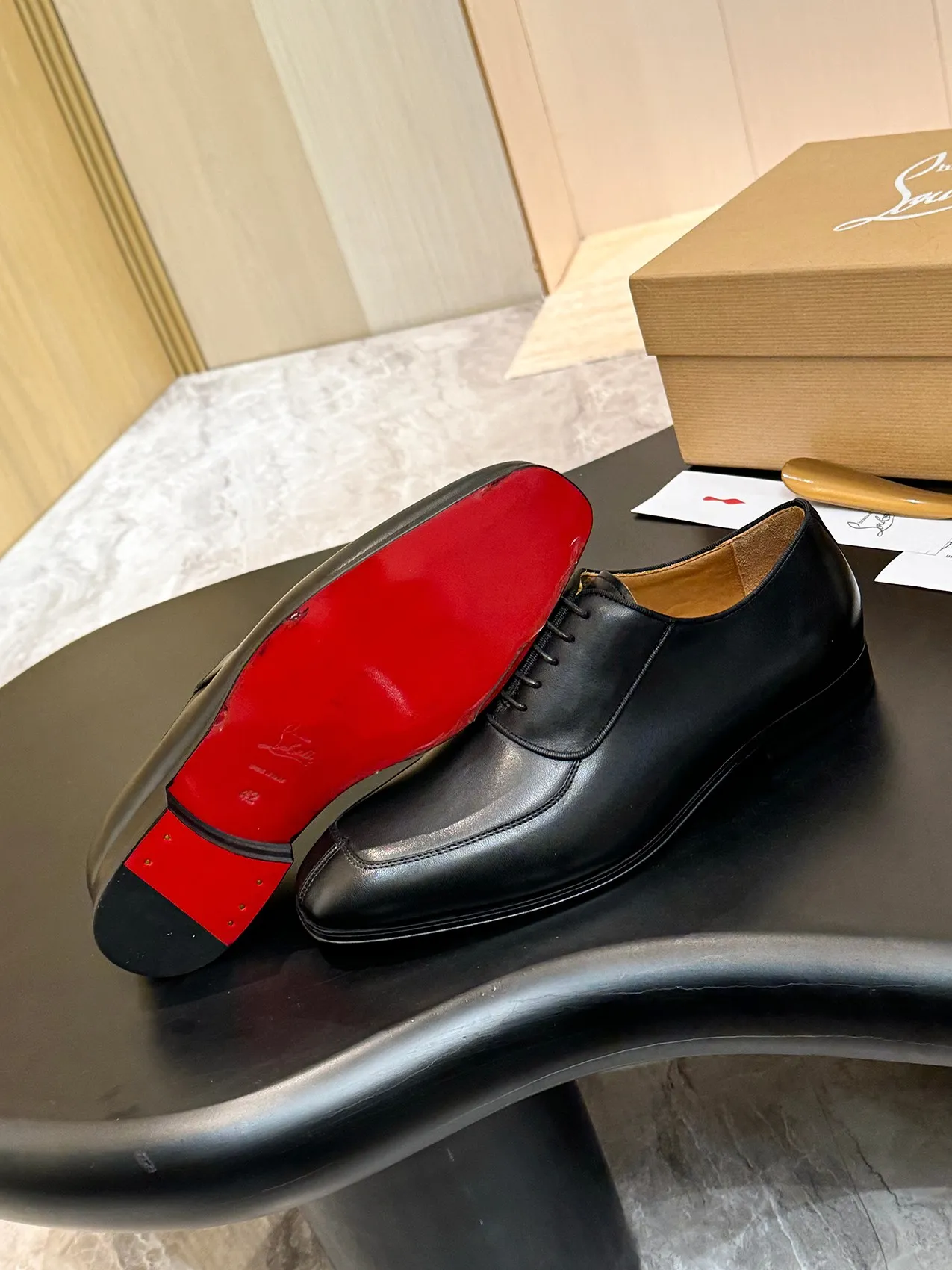 💰960 ••New real shots••CL～High-end men’s 👔Casual•loafers with red soles! ••🆑Genuine and top-quality goods from original orders ••✅💯 Purchase goods from top-quality original orders! Original imported patterned cowhide ➕Imported cowhide lining ➕Cowhide feet ➕Original leather outsole~🉑️Feel free to compare the authentic ones! Size: 39-44 (38.45.46.47 can be customized)